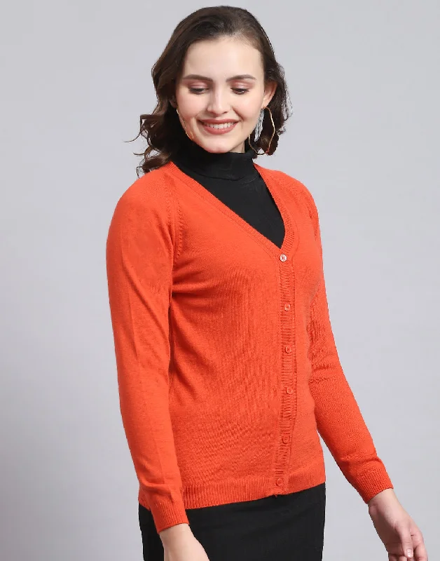 Women Red Solid V Neck Full Sleeve Sweater