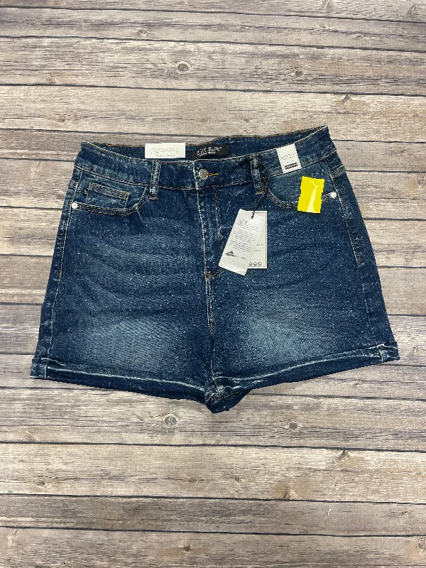 Shorts By Judy Blue In Blue Denim, Size: Xl