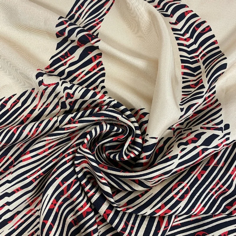 Louis Vuitton   Silk Scarf (Pre-Owned)