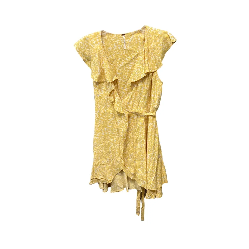 Dress Casual Short By Free People In Yellow, Size: Xs