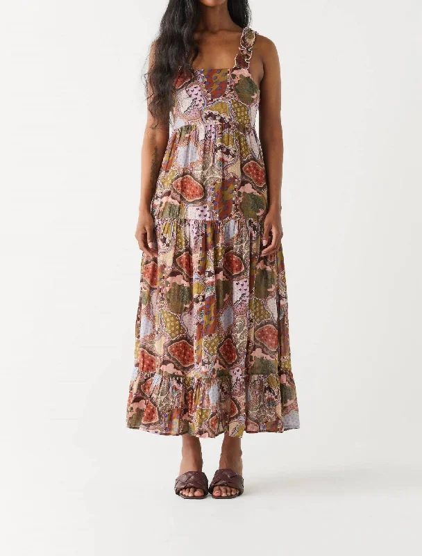 Sleeveless Tiered Maxi Dress In Paisley Medallion